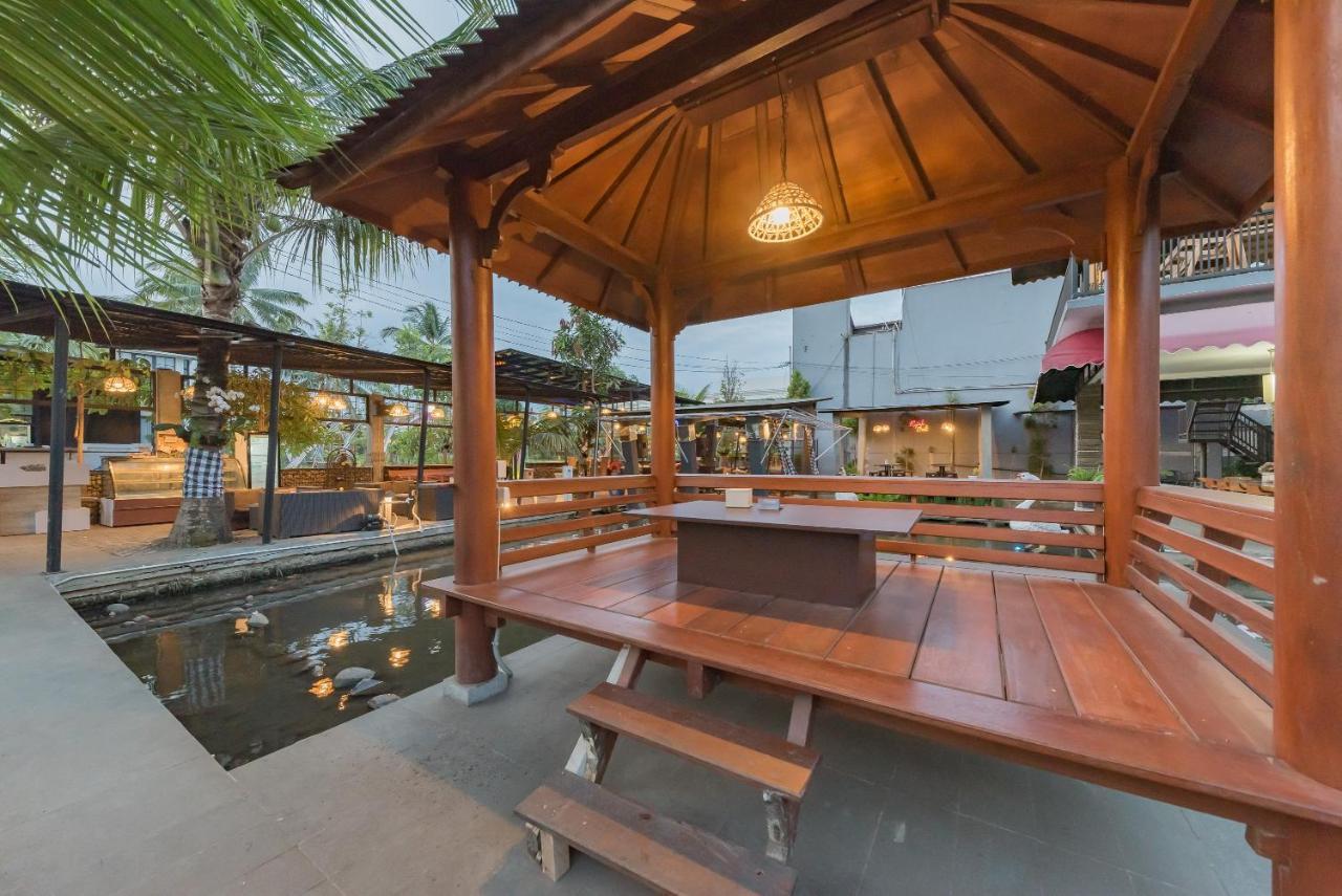 Urbanview Hotel Khayrizsan Tasikmalaya By Reddoorz Ngoại thất bức ảnh